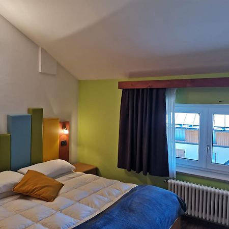 Alpencolor Hotel Tonale Пассо-дель-Тонале Екстер'єр фото